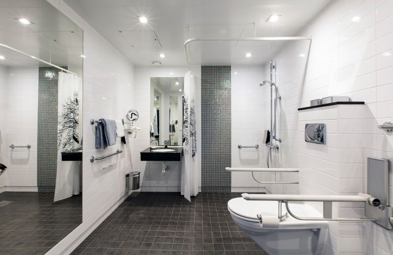 Shower with Built-In Shelving